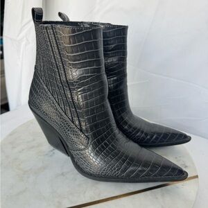 Zara Black Croc-Patterned Heeled Boots